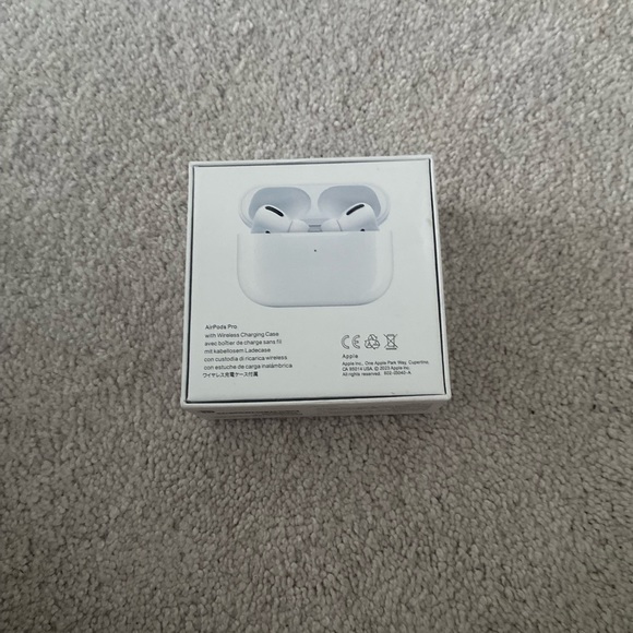 AirPod First Gen pros - Picture 3 of 8